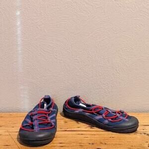 OshKosh Kids' Size 3M (Sole measures 9") Swim Shoes